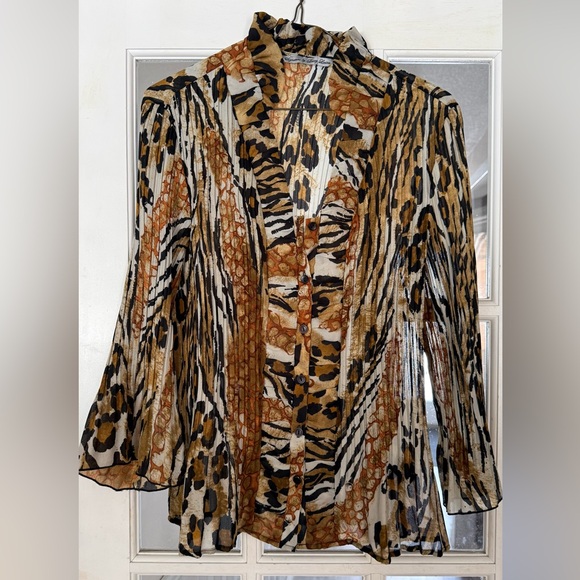 Signature by Larry Levine Animal Print Button-Down Top in Brown, Black and Cream - Picture 2 of 7
